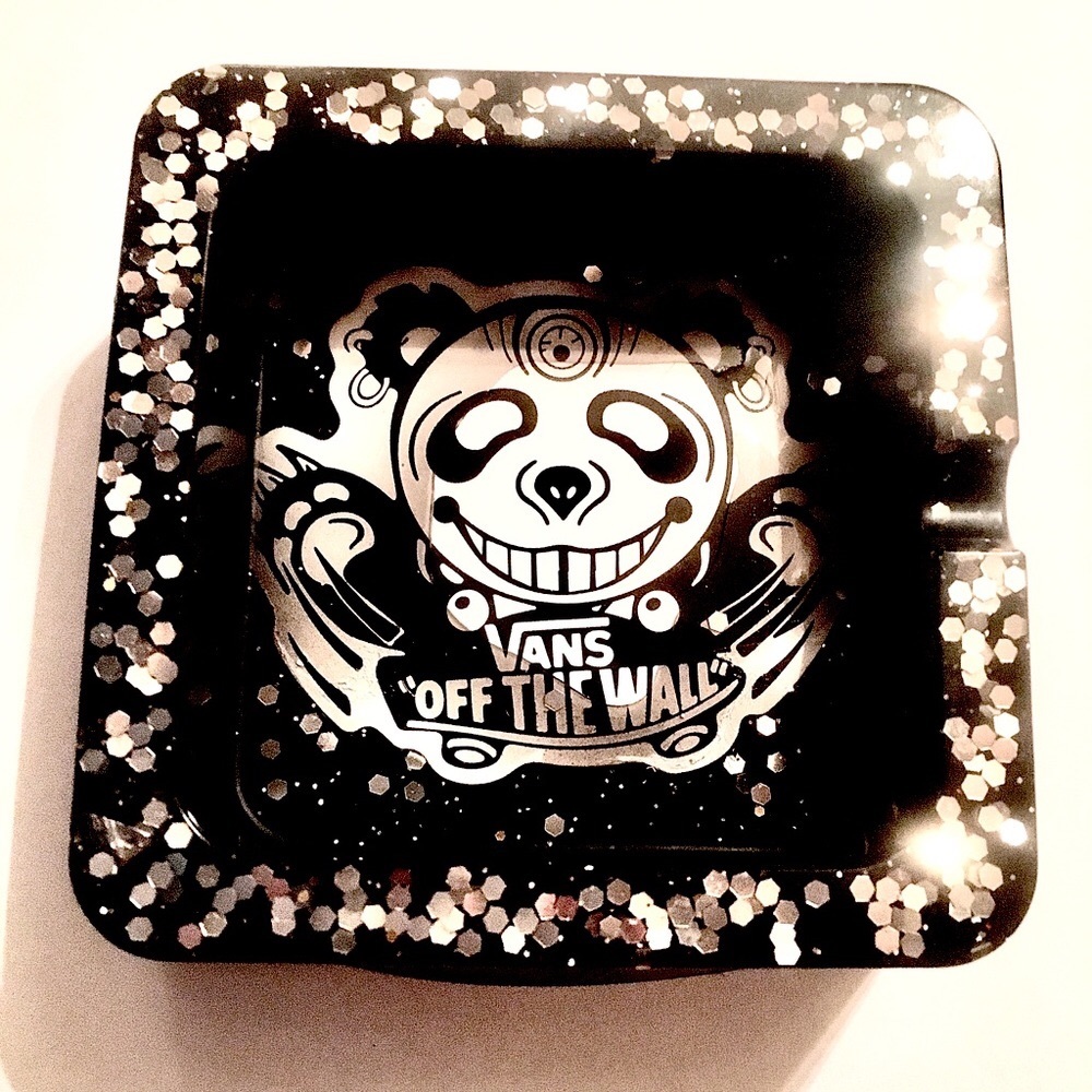 Ashtray
